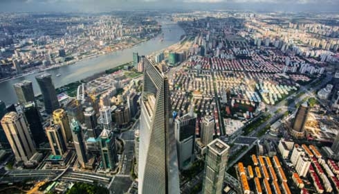 Paisaje urbano desde una vista aérea, ciudad inteligente, edificios inteligentes