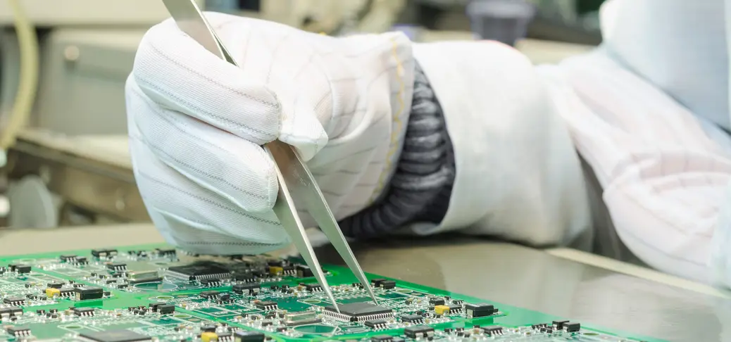 Quality control and assembly of semiconductor chips.