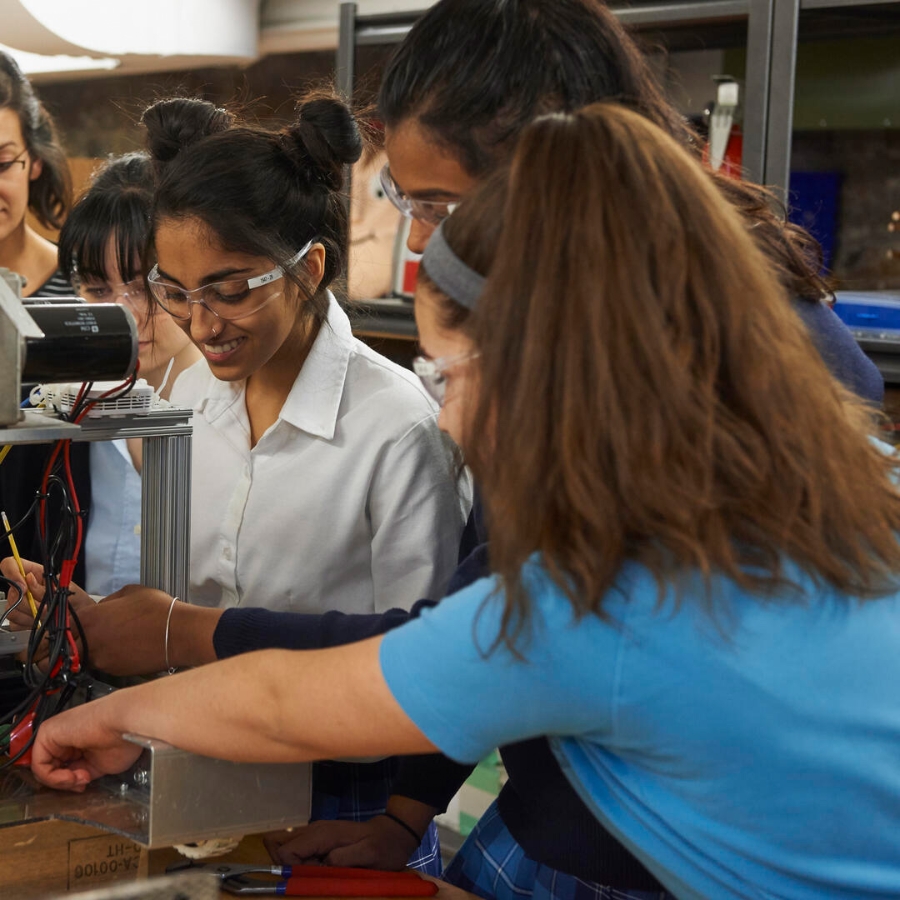 Girls in school learning engineering