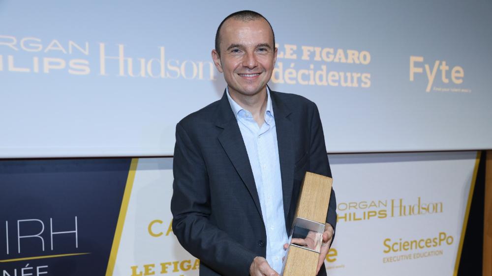 Olivier Blum, Directeur Général Ressources Humaines Globales de Schneider Electric, est élu DRH de l’année 2019.  ExterionMedia France remporte le prix de l’Innovation RH 2019