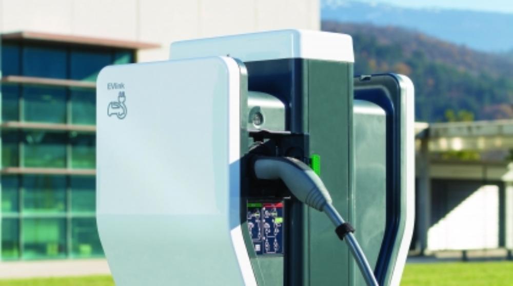 Schneider Electric’s Electric Vehicle Charger “EVlink Smart Wallbox” Receives SASO Certification to Mark Compliance with Industry-Leading Standards