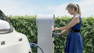 EVlink Pro AC — EV Charging Station | Schneider Electric Singapore