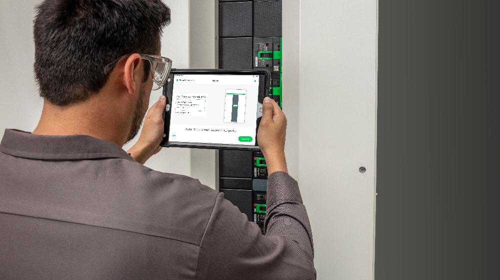 Schneider Electric and UL Unveil New Extended Manufacturing Assembly Process