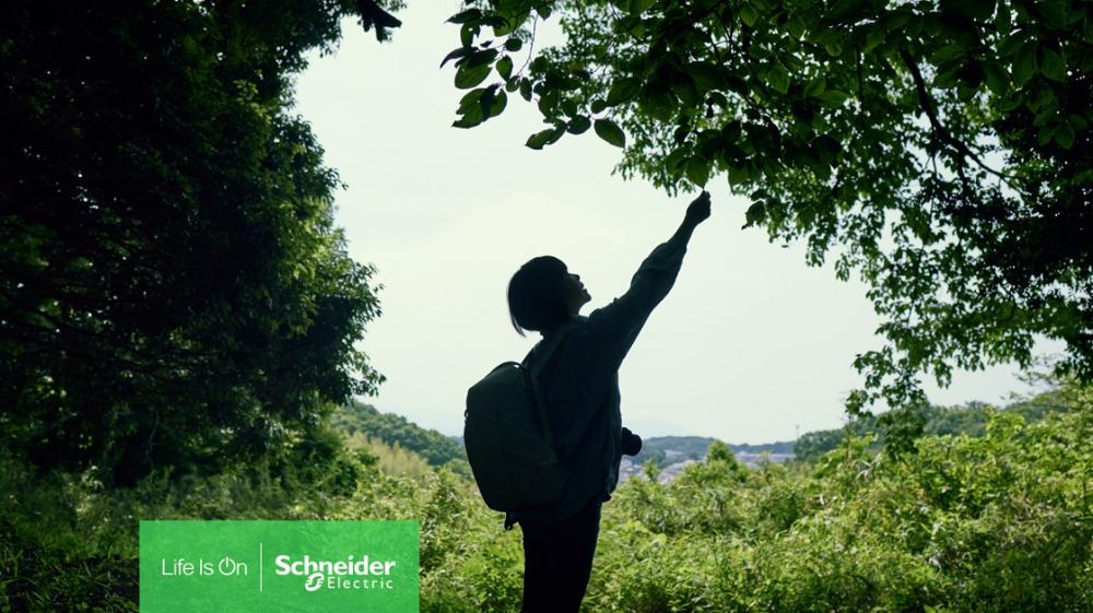 Schneider Electric pursues its ambitious sustainability transformation program with unwavering determination