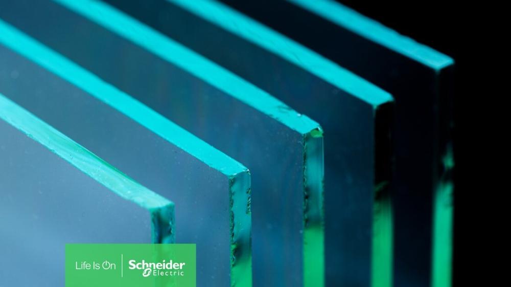 Schneider Electric and Saint-Gobain collaborate on innovative automation initiative driving smarter and safer glass production