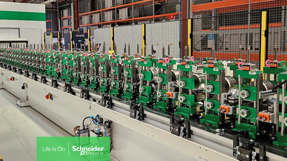 Schneider Electric investit sur son site industriel SAREL pour améliorer sa performance tout en décarbonant ses activités
