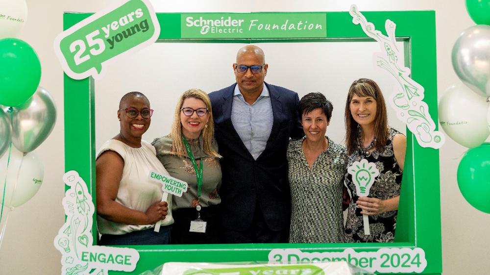 Schneider Electric celebrates Giving Tuesday and the 25th anniversary of the Schneider Electric Foundation with important milestones